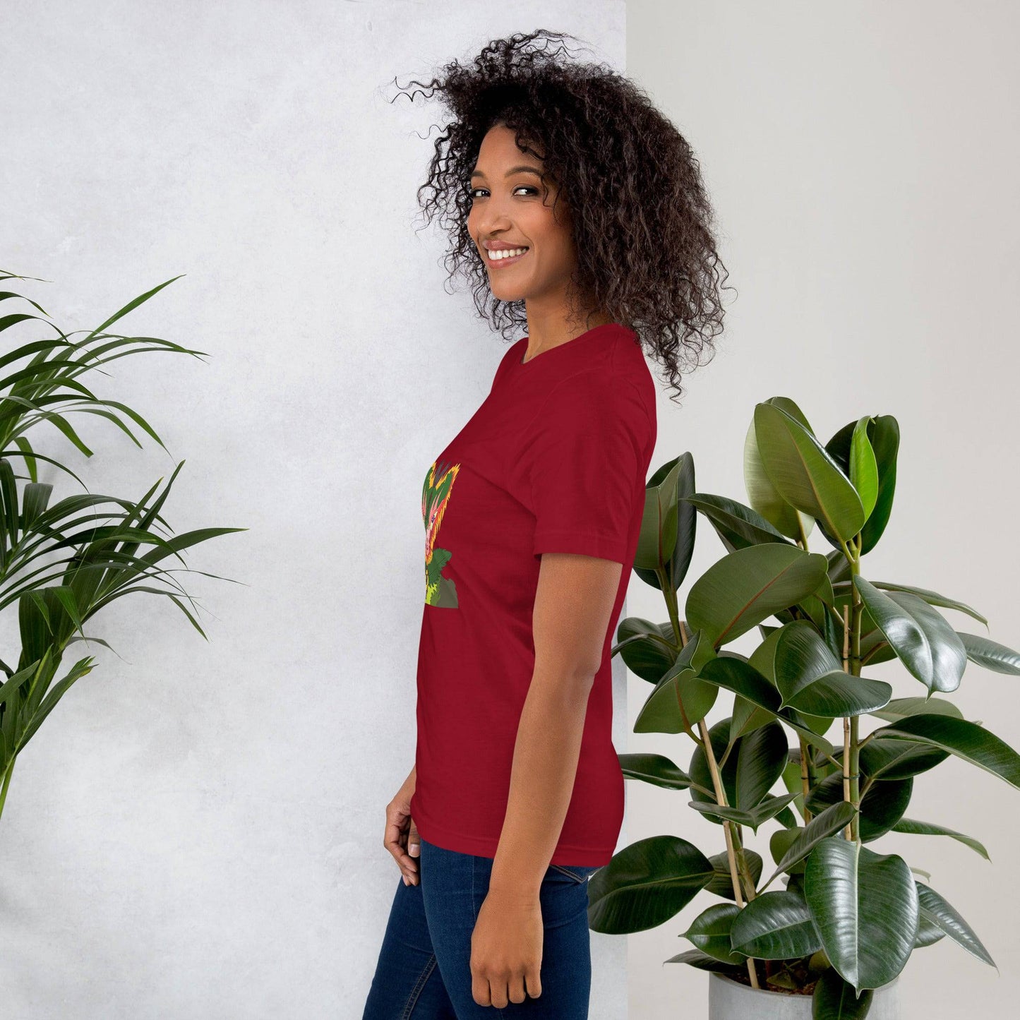 Queen Lilly Unisex t-shirt