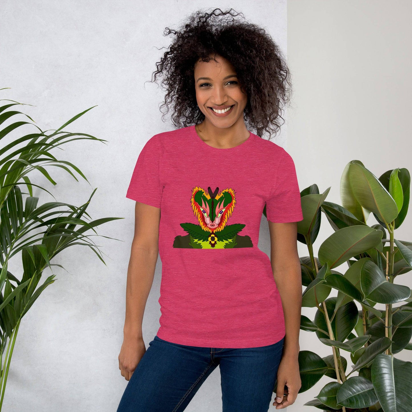 Queen Lilly Unisex t-shirt