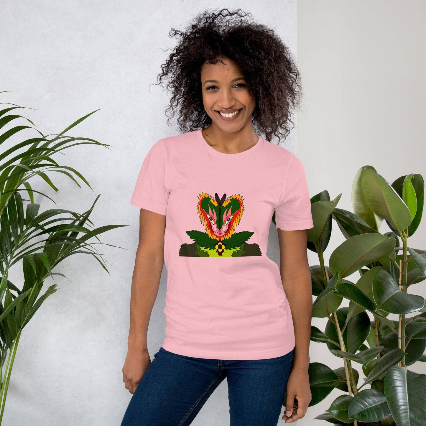 Queen Lilly Unisex t-shirt
