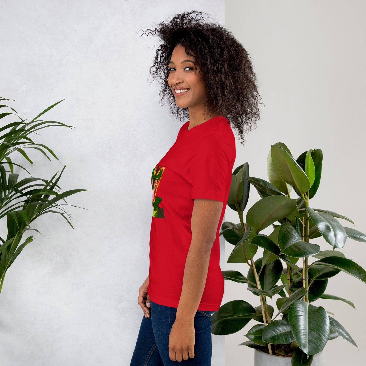 Queen Lilly Unisex t-shirt